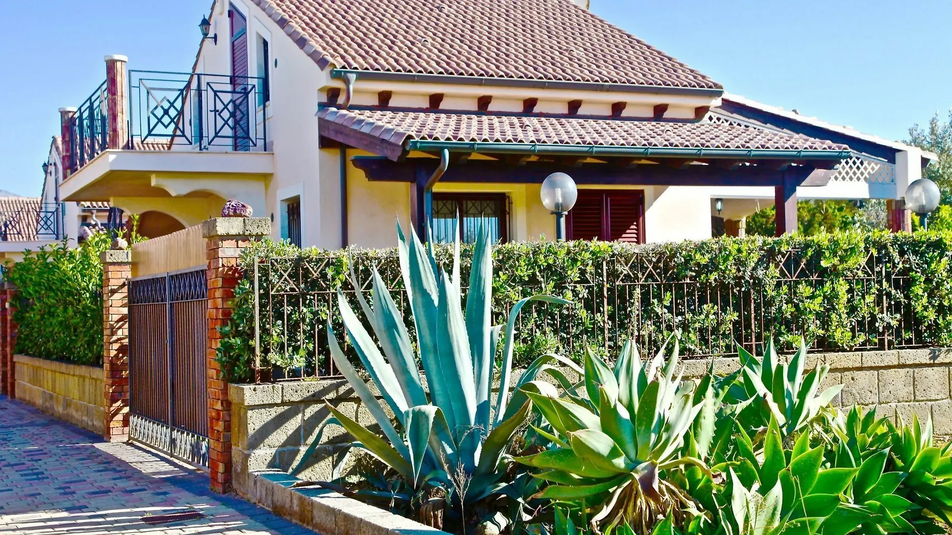 Villa Amare Campofelice Di Roccella Holiday home